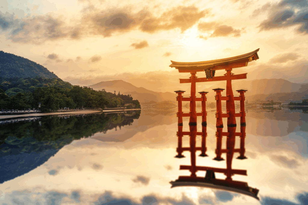 Miyajima Travel Guide: Itsukushima Shrine & Floating Torii Gate